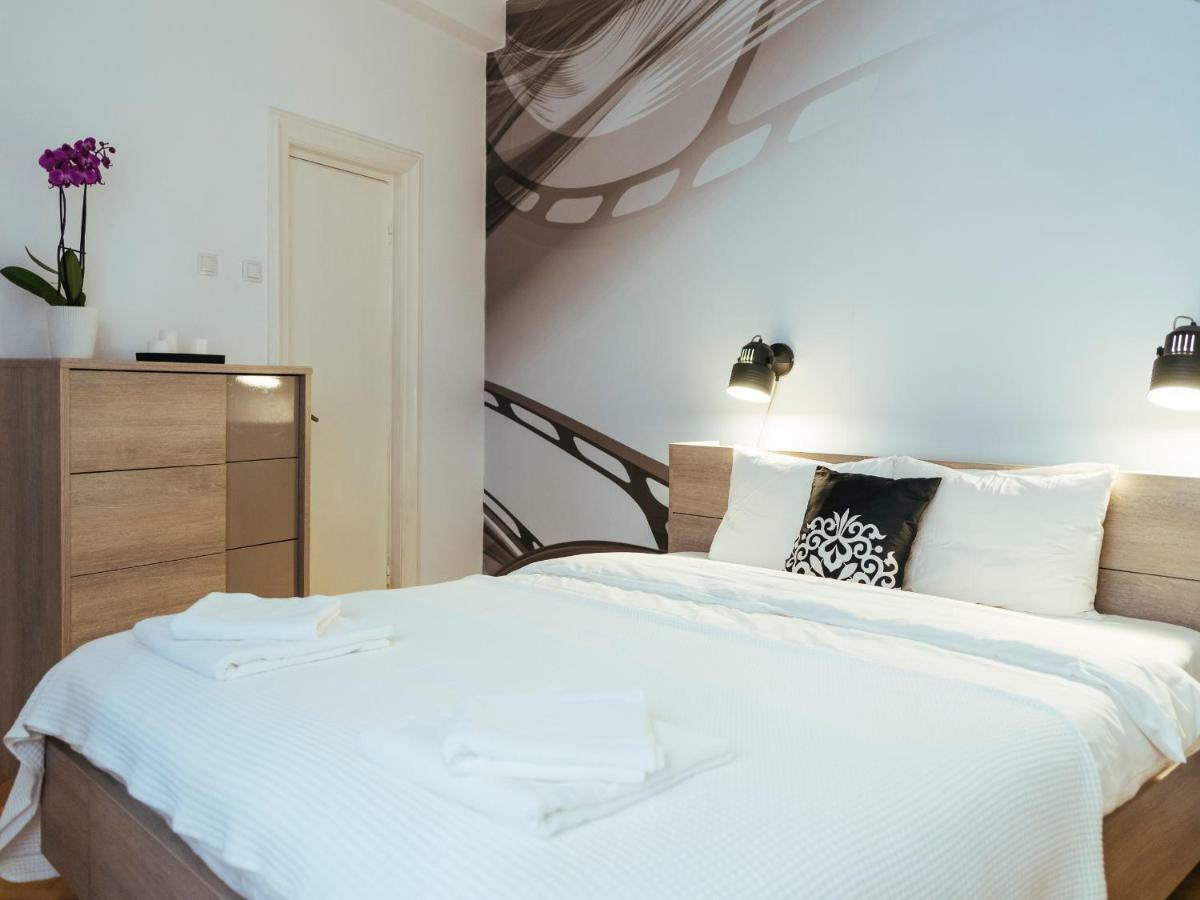 Alba Apartment On Calea Victoriei Bucureşti Eksteriør bilde