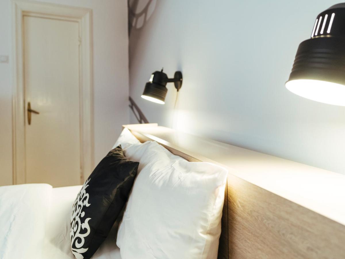 Alba Apartment On Calea Victoriei Bucureşti Eksteriør bilde